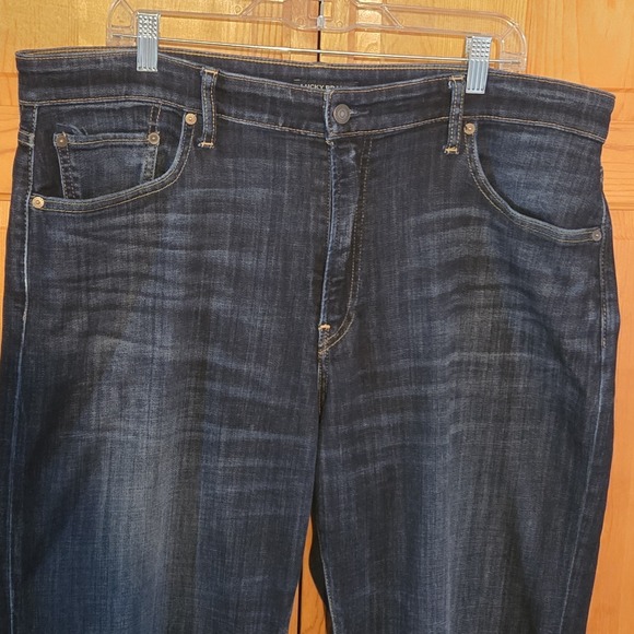 Lucky Brand Mens Jeans 38x34 181 Relaxed Straight Fit Dark Wash - Picture 1 of 10